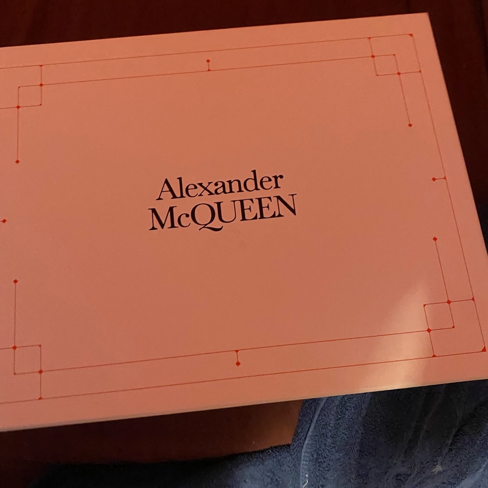 Alexander Mcqueen